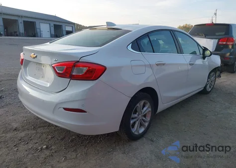 2019 Chevrolet Cruze Lt from USA, damaged, VIN 1G1BE5SM0K7113537